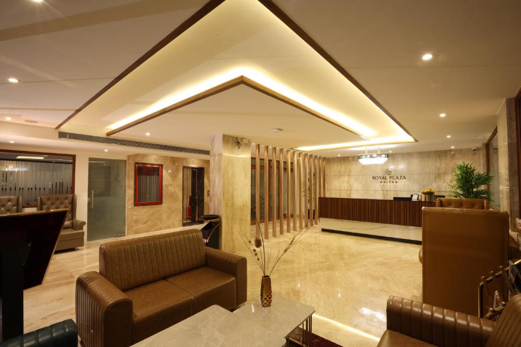 Royal Plaza Suits